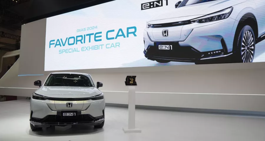 Honda e:N1, Mobil Listrik Pertama Honda Untuk Indonesia Raih Penghargaan Mobil Favorit di GIIAS 2024