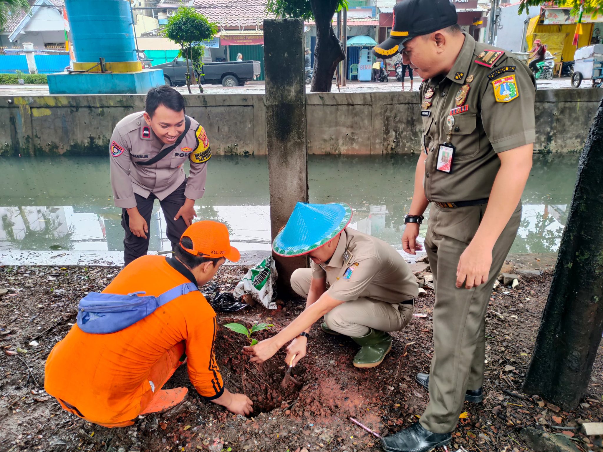 Sinergi Tiga Pilar Gunung Sahari Utara dalam Kegitaan Penanaman Serentak untuk Ketahanan Pangan