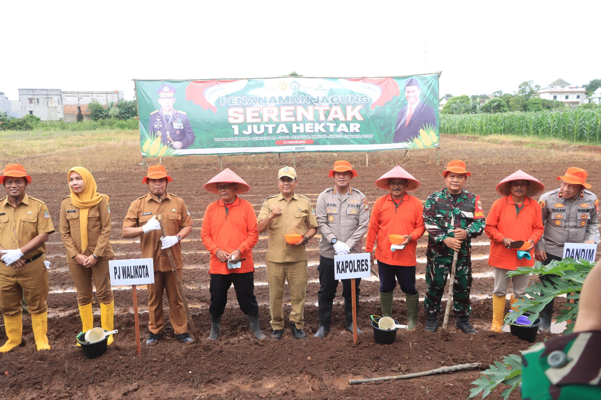 Kapolres Metro Bekasi Kota Launching Penanaman Jagung Serentak 1 Juta Hektar di Kota Bekasi