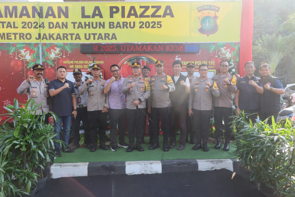 Tinjau Pos Pengamanan Nataru Lapiazza Kelapa Gading, Kapolres Metro Jakarta Utara: Aman dan Kondusif