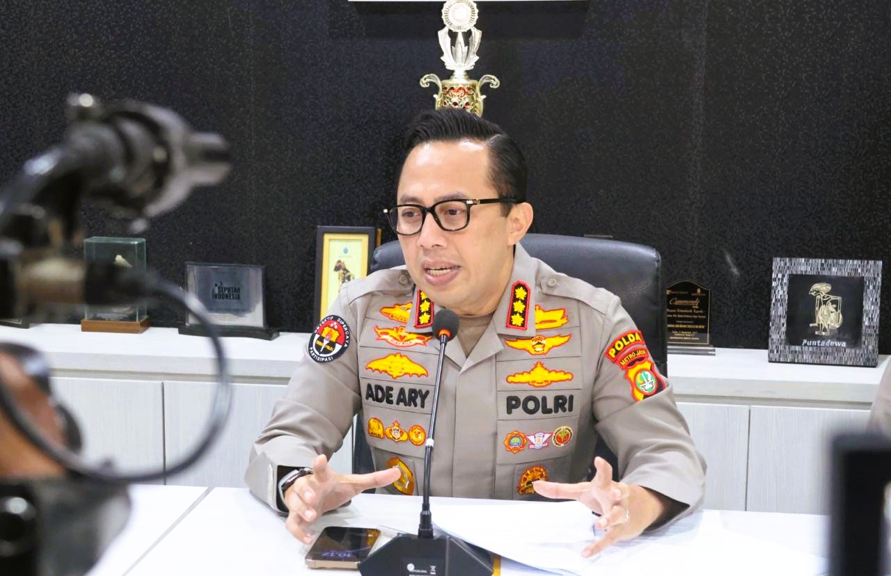 Seorang Pria Ditemukan Tewas dengan Luka Tusukan di Bengkel Wilayah Jakarta Timur, Polisi Lakukan Penyelidikan